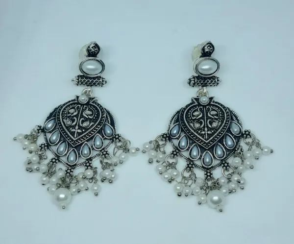 Classic_Oxidized_Silver_Chandbali_Earrings_with_White_Pearl_Drops_2