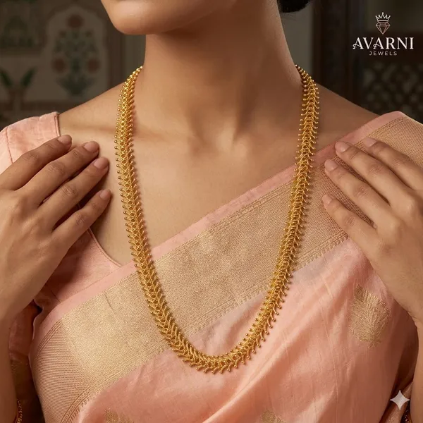 Avarni_Jewels_Intricate_Textured_Long_Chain_Necklace