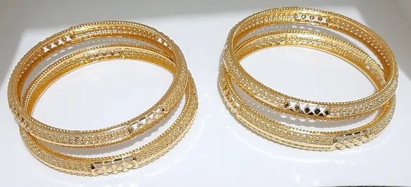 Avarni_Jewels_Traditional_Filigree_Lattice_Bangle_Set_of_4