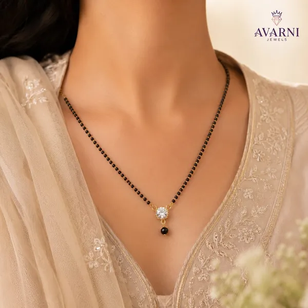 Avarni_Jewels_Minimalist_Solitaire_Pendant_Mangalsutra
