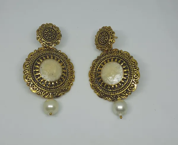 Antique_Gold_Finish_Drop_Earrings_with_White_Center_&_Pearl