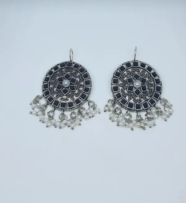 Oxidized_Silver_Jhumka_Earrings_with_Black_Enamel_&_Pearl_Drops