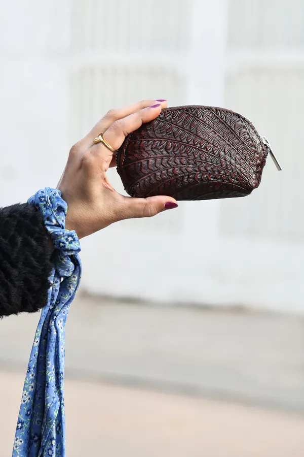 Brown_,_Leather_Coin_Purse_In_Half_Round_Shape_For_Women