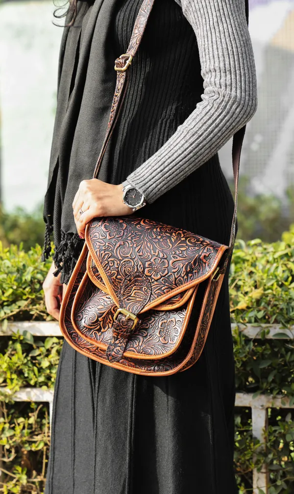 Brown_Western_Leather_Sling_Bag,_Handtooled,_Crossbody,_Floral_For_Unisex-Adult