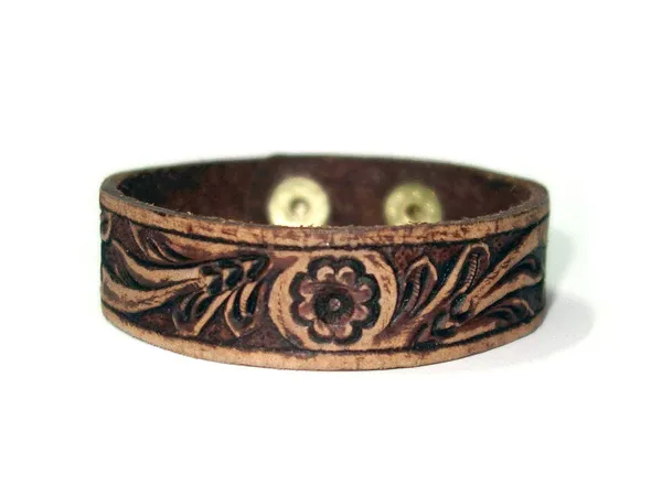 Brown_Hand_Tooled_Genuine_Leather_Cuff_Wristband_Bracelets_For_Unisex_(23Cm_Length,_2Cm_Wide)_For_Women
