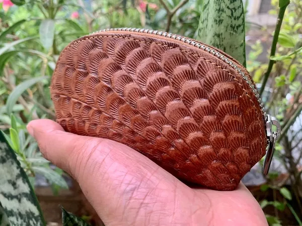 Tan_,_Leather_Coin_Purse_In_Half_Round_Shape_For_Women