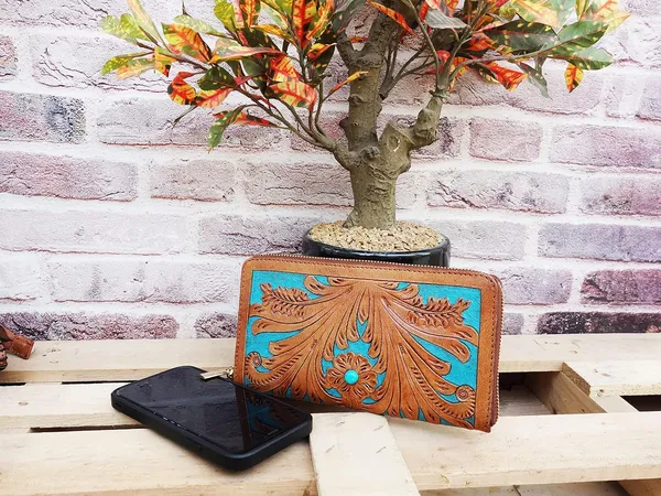 Brown_Turquoise_Leather_Wallet_Purse_,_Hand_Tooled,_With_Semi-Precious_Stone_For_Women