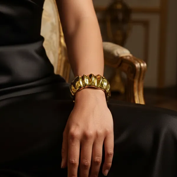 Gold_Premium_Anti-Tarnish_Bracelet_For_Women