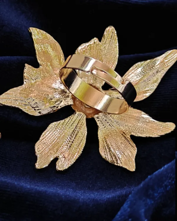 White_&_Gold_Premium_Anti-Tarnish_Ring_For_Women