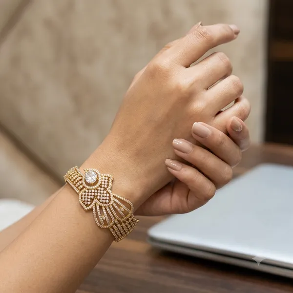 CROWNELLE_ANTIQUE_BRACELET