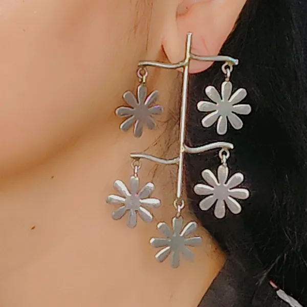 FLOWER_EARRING