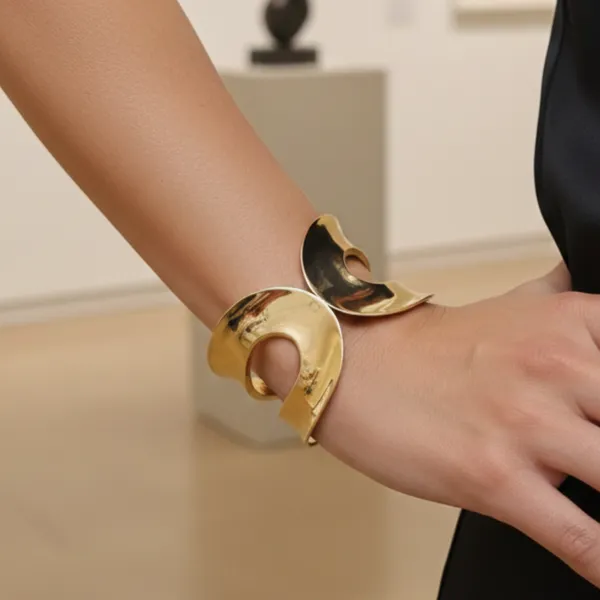 Gold_Premium_Anti-Tarnish_Bracelet_For_Women