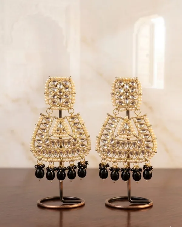 MIDNIGHT_GLORY_EARRINGS