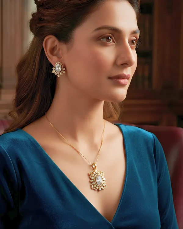 ROYAL_AURELIA_MOISSANITE_PENDENT_SET