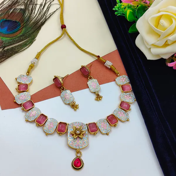 THE_GULABI_MEERA_NECKLACE