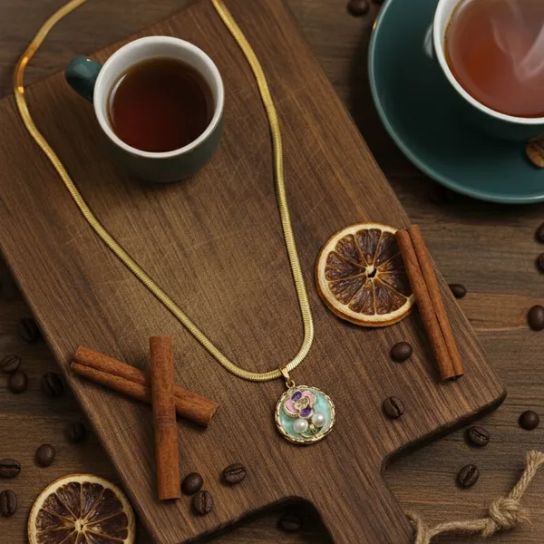 warm_pendent_chain