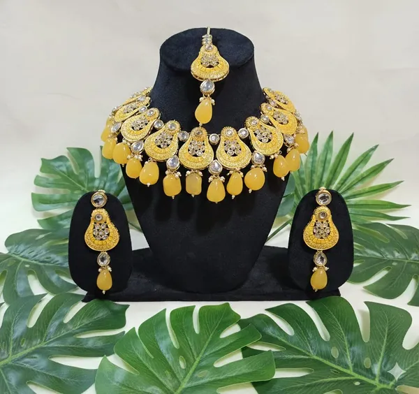 Gold_Brass_Trendy_Rajasthani_Meenakari_Necklace_Set_For_Women
