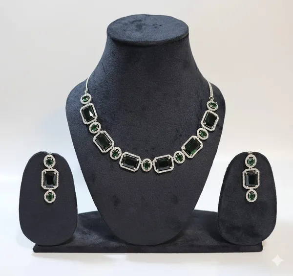 Green_Brass_Trendy_Ad_Jewellery_Necklace_Set_For_Women