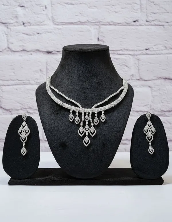 Silver_Brass_Trendy_Ad_Jewellery_Necklace_Set_For_Women