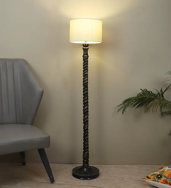 Off_White_Moba_Floor_Lamp