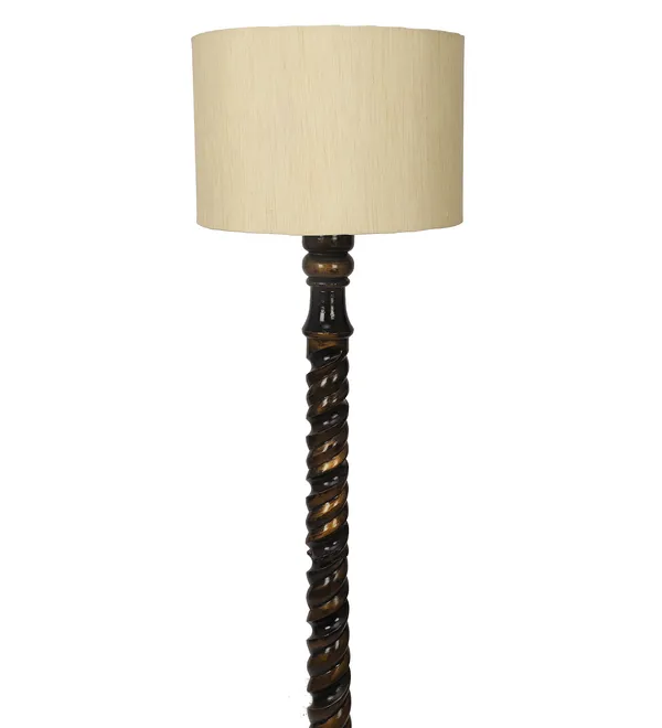 Off_White_Moba_Floor_Lamp