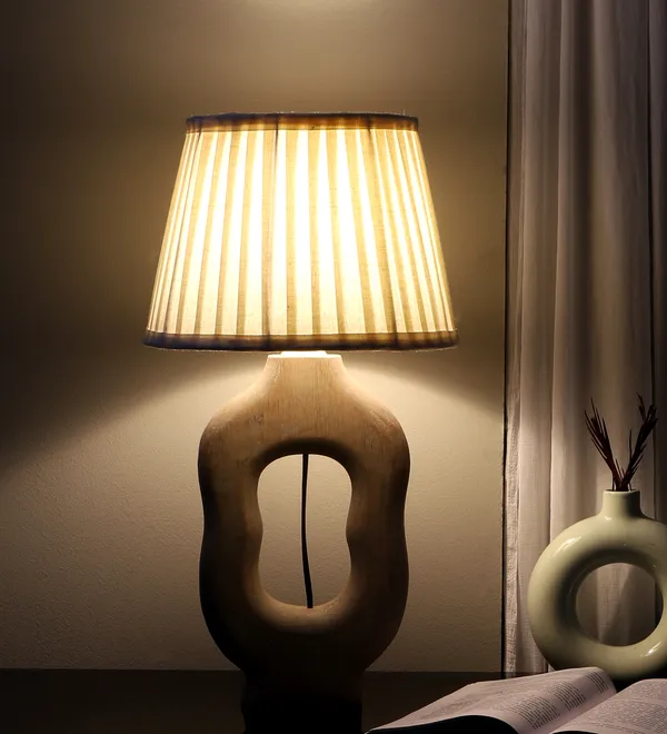 Off_White_Vesara_Tissle_Table_Lamp_for_Bedroom_&_Living_Room