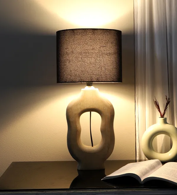 Black_Bisara_Tissle_Table_Lamp_for_Bedroom_&_Living_Room