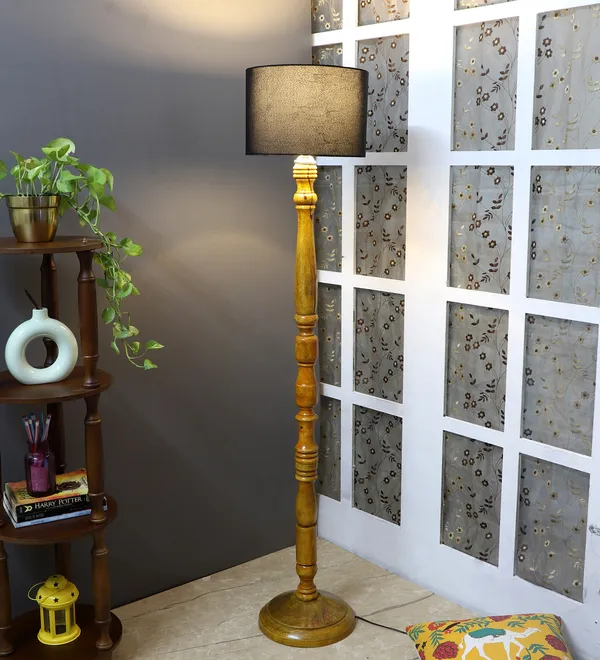 Black_Premium_Romero_Floor_Lamp