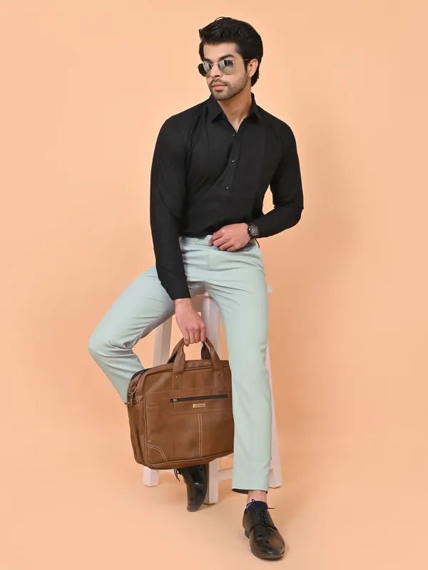 Pista_Green_Premium_&_Elegant_Stretchable_Formal_Trouser_For_Men