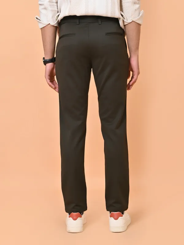 Dark_Green_Premium_&_Elegant_4_Way_Stretch_Casual_Trouser_For_Men