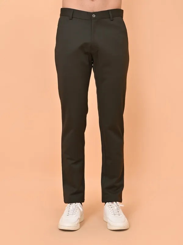 Dark_Green_Premium_&_Elegant_4_Way_Stretch_Casual_Trouser_For_Men