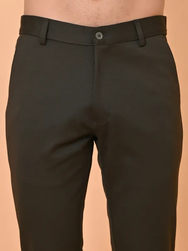 Dark_Green_Premium_&_Elegant_4_Way_Stretch_Casual_Trouser_For_Men