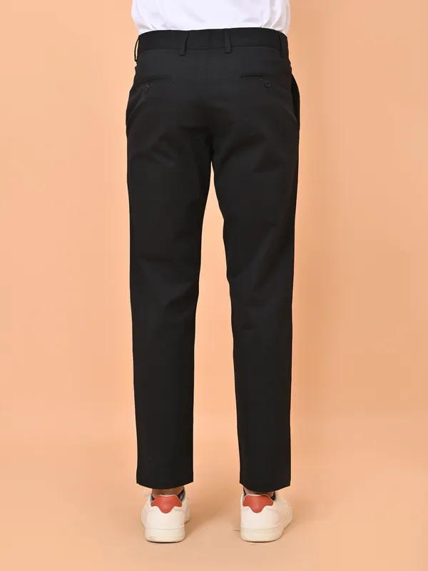 Black_Cotton_Premium_&_Elegant_Stretchable_Chino_Trouser_For_Men