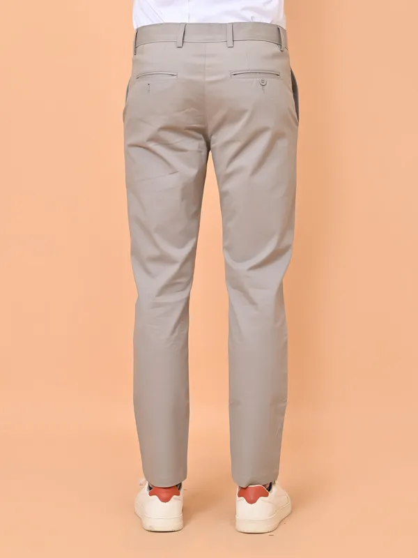 Grey_Cotton_Premium_&_Elegant_Stretchable_Chino_Trouser_For_Men
