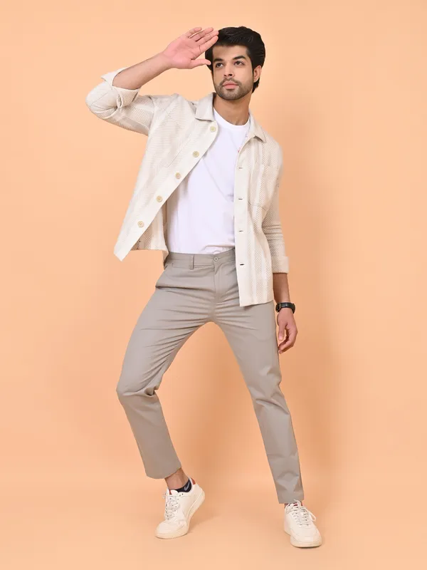 Grey_Cotton_Premium_&_Elegant_Stretchable_Chino_Trouser_For_Men