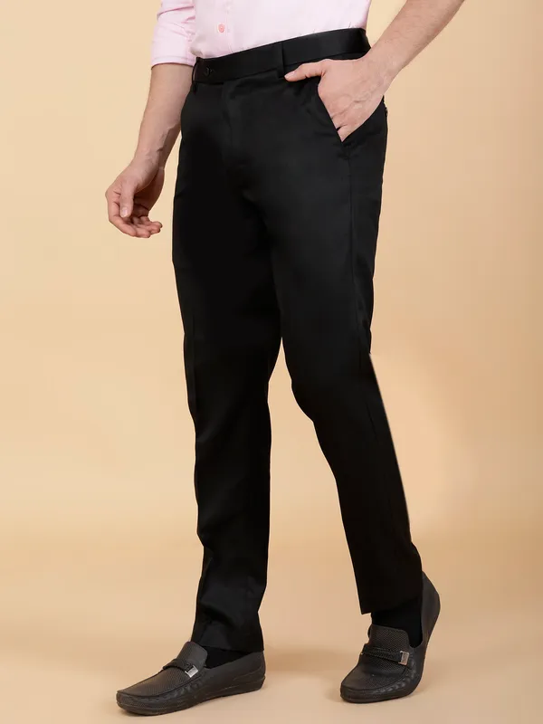 Black_Premium_&_Elegant_Stretchable_Formal_Trouser_For_Men