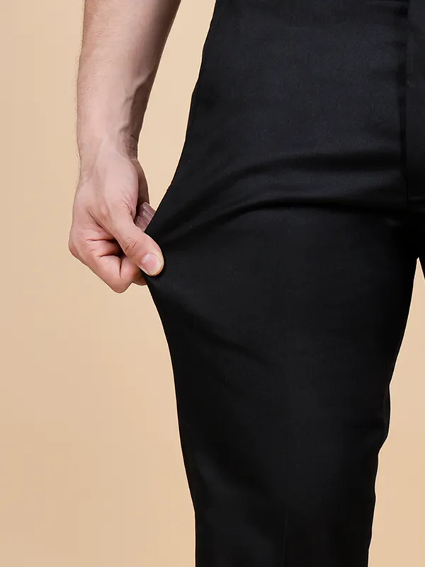 Black_Premium_&_Elegant_Stretchable_Formal_Trouser_For_Men