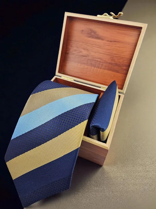Royal_Navy_Stride_Premium_Striped_Mens_Micro_Silk_Tie_Pocket_Square_Set_And_Wooden_Gift_Box_Vintage_Width_9_Cm_