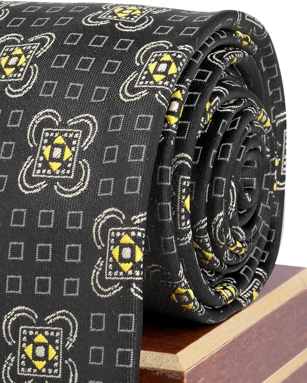 Black_Gold_Noir_Gold_Medallion_Mens_Micro_Silk_Tie_Set_With_Pocket_Square_Wooden_Gift_Box