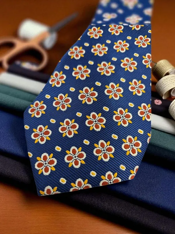 Oxford_Blue_Mustard_Cream_Medallion_Micro_Silk_Tie_Pocket_Square_Set_In_Wooden_Gift_Box