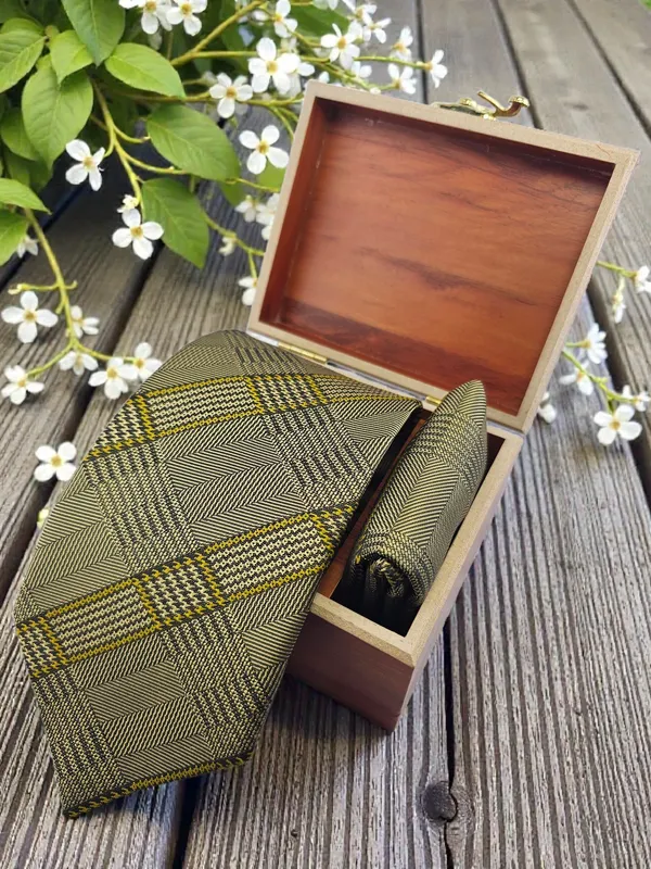 Antique_Gold_Regent_Glen_Plaid_Micro_Woven_Jacquard_9_Cm_Necktie_Set_With_Pocket_Square_And_Premium_Wooden_Gift_Box_Suitable_For_Formal_And_Business_Wear