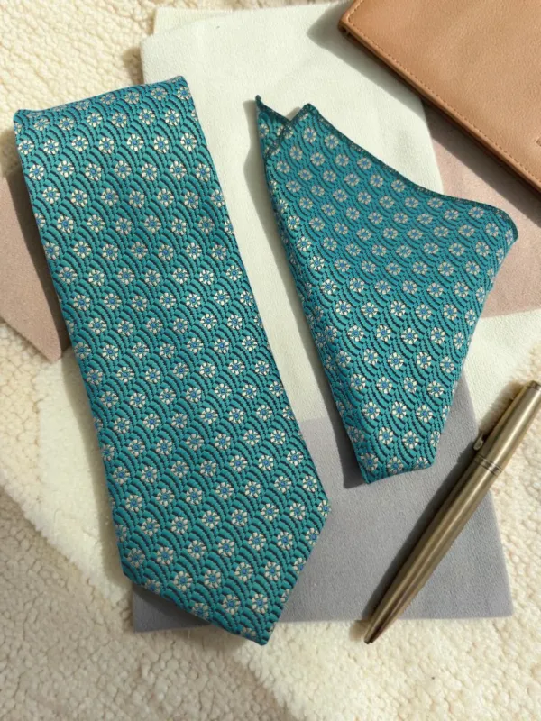 Imperial_Bloom_Turquoise_And_Black_Micro_Silk_Jacquard_9_Cm_Tie_Set_With_Pocket_Square_And_Wooden_Gift_Box