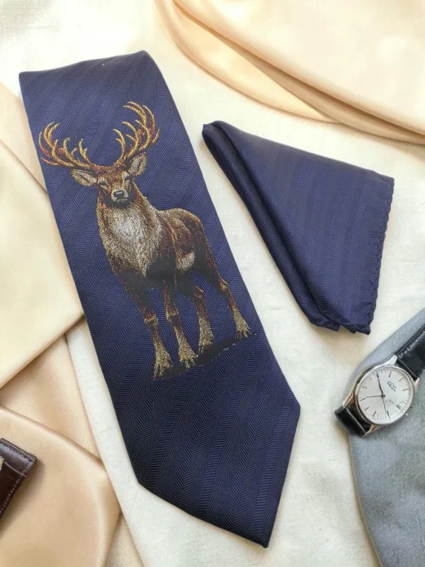 Imperial_Stag_Navy_Blue_And_Antique_Gold_Micro_Silk_Jacquard_9_Cm_Tie_Set_With_Pocket_Square_And_Wooden_Gift_Box