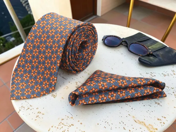 Blue_Orange_Floral_Pattern_Tie_Set_With_Wooden_Gift_Box_8_Cm_Premium_Woven_Design_Suitable_For_Formal_Business_Wedding_And_Gifting