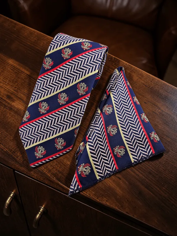 Navy_Blue_Regal_Crest_Chevron_Woven_Micro_Silk_Tie_Set_With_Pocket_Square_In_Wooden_Gift_Box