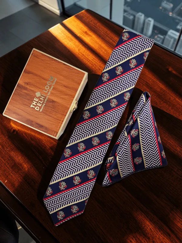Navy_Blue_Regal_Crest_Chevron_Woven_Micro_Silk_Tie_Set_With_Pocket_Square_In_Wooden_Gift_Box