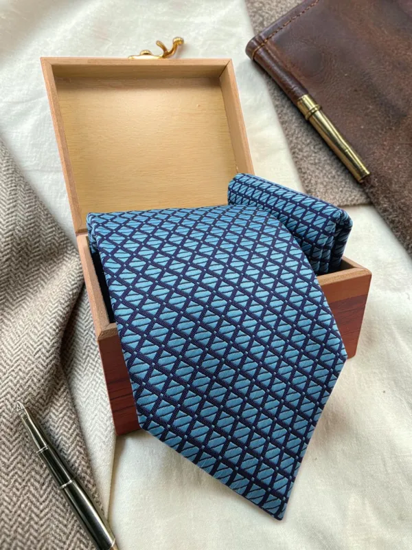 Turquoise_Blue_And_Navy_Blue_Lattice_Micro_Silk_Jacquard_9_Cm_Tie_Set_With_Pocket_Square_And_Wooden_Gift_Box