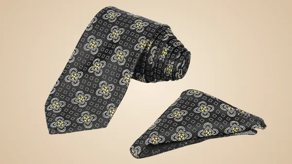 Black_Gold_Noir_Gold_Medallion_Mens_Micro_Silk_Tie_Set_With_Pocket_Square_Wooden_Gift_Box