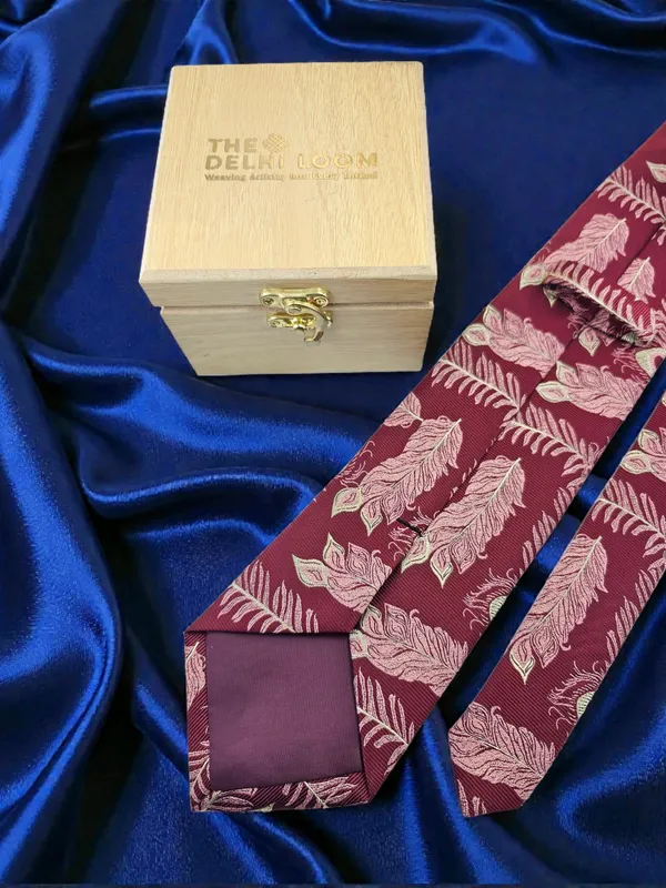 Maroon_Gold_Peach_Feather_Pattern_Premium_Woven_Tie_Set_9_Cm_Width_Suitable_For_Formal_Business_Wedding_And_Gifting