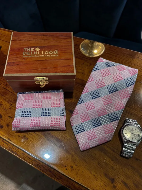 Baby_Pink_And_Blue_Windsor_Check_Micro_Woven_Jacquard_9_Cm_Necktie_Set_With_Pocket_Square_And_Premium_Wooden_Gift_Box_Suitable_For_Formal_And_Wedding_Wear